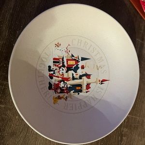 Disney Christmas lodge collection large serving bowl